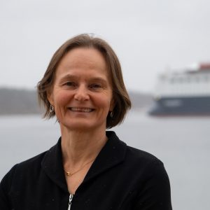 Norske havner står overfor en betydelig transformasjon gjennom digitaliseringsprosjektet Digital Havn. Prosjektet er et samarbeid mellom tjue havner, Kartverket og Norske Havner.  

På bildet: Hege Berg Thurmann, prosjekteier og FDVU-direktør i Oslo Havn.